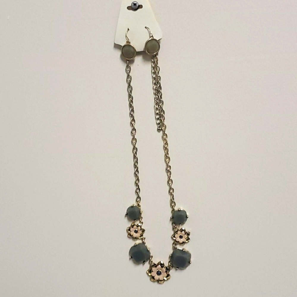 Necklace and earrings